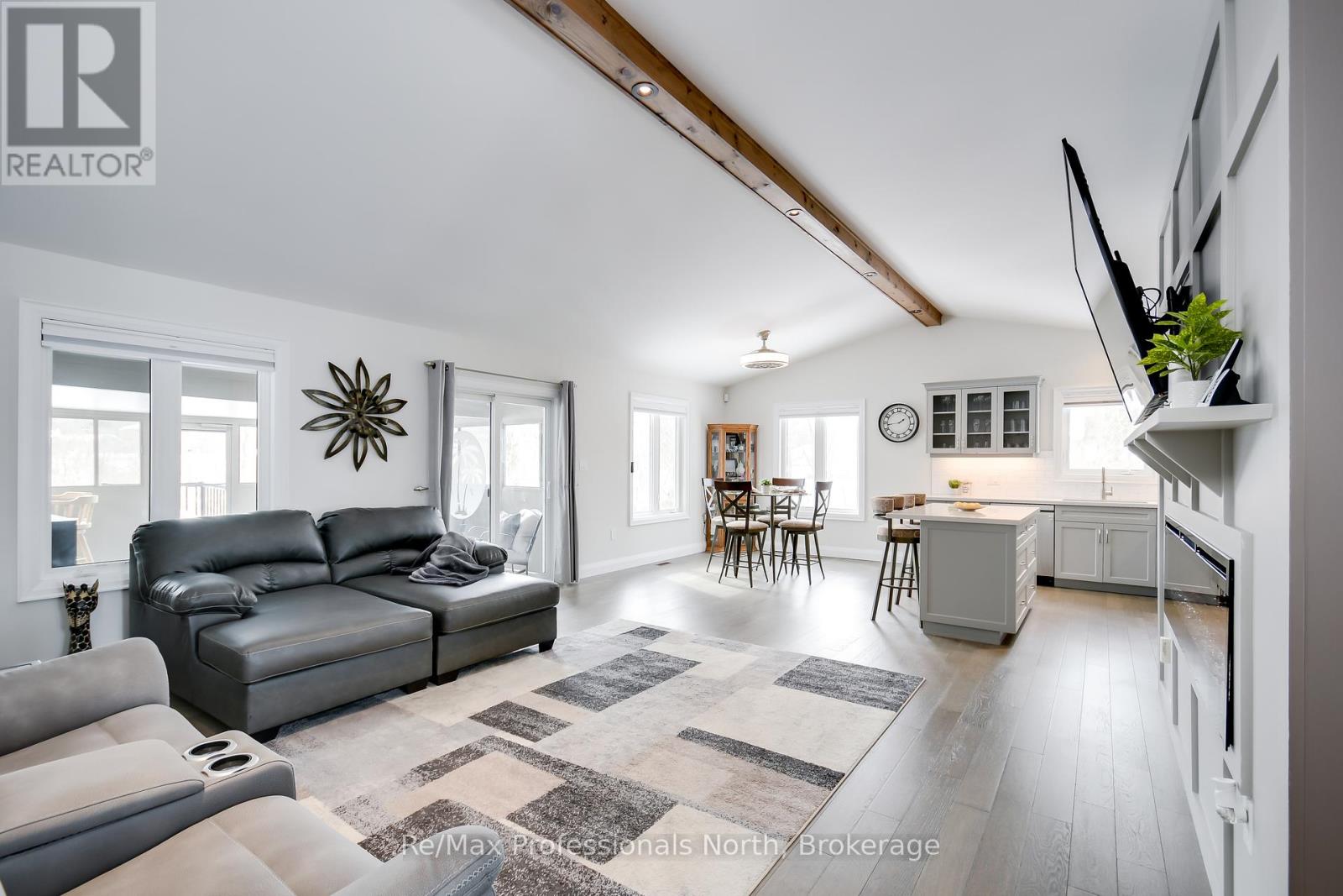 90 Ann Street, Bracebridge, Ontario  P1L 1M1 - Photo 8 - X12231446