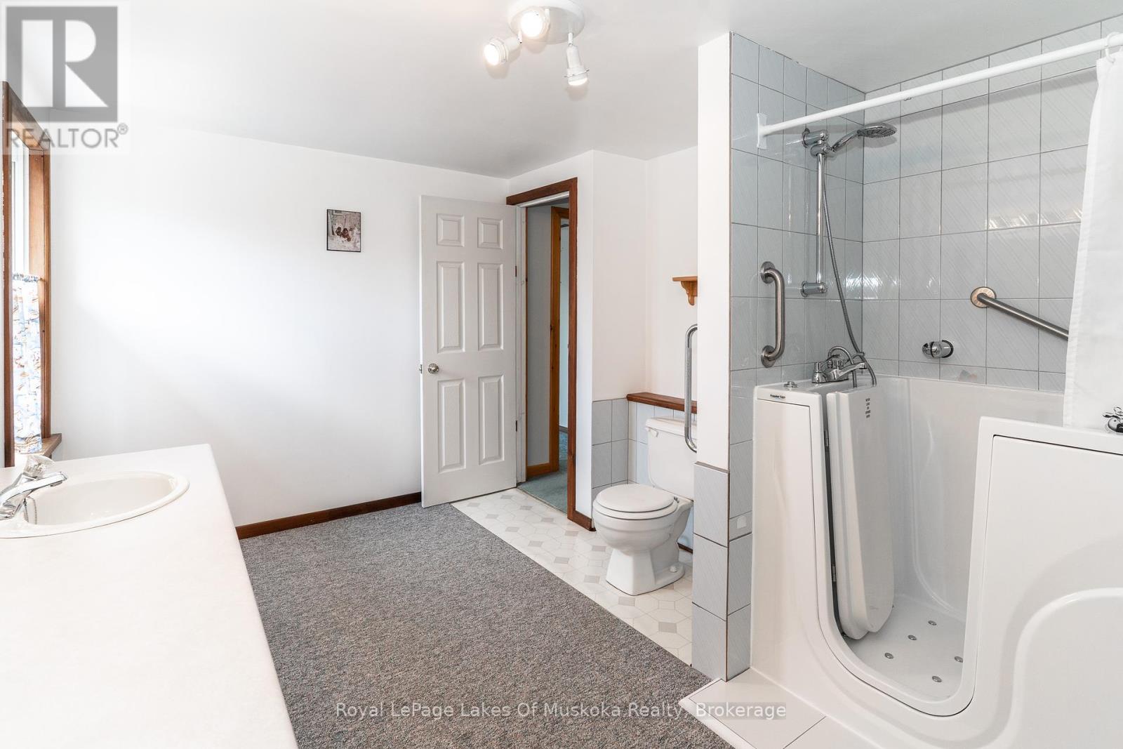 156 Dill Street, Bracebridge, Ontario  P1L 1E5 - Photo 16 - X12231501