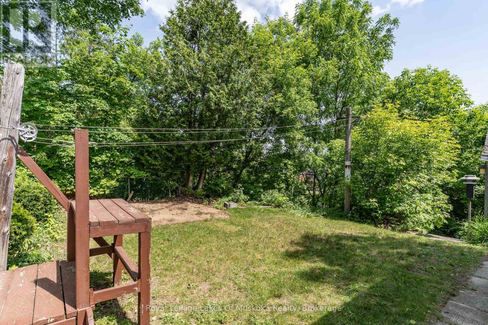 156 Dill Street, Bracebridge, Ontario  P1L 1E5 - Photo 22 - X12231501