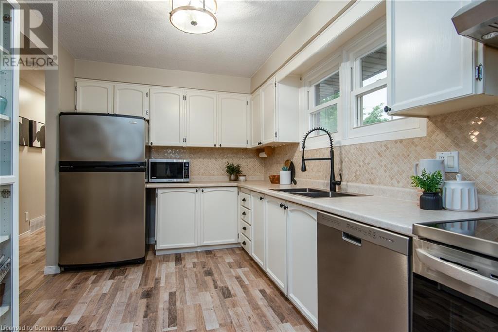 8 Byton Lane, Cambridge, Ontario  N1S 4L9 - Photo 11 - 40742702