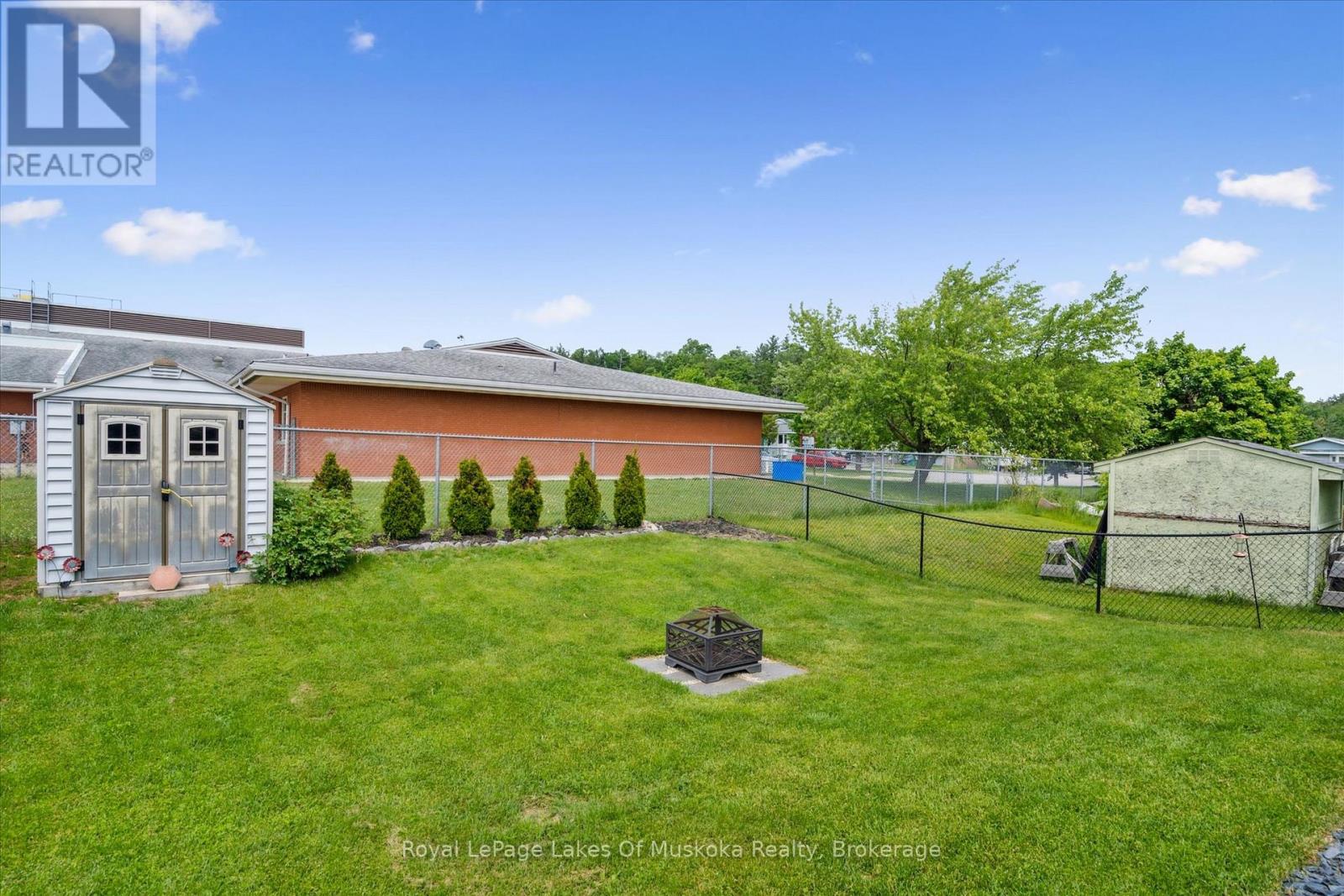 93 Balls Drive, Bracebridge, Ontario  P1L 1Z1 - Photo 35 - X12231589