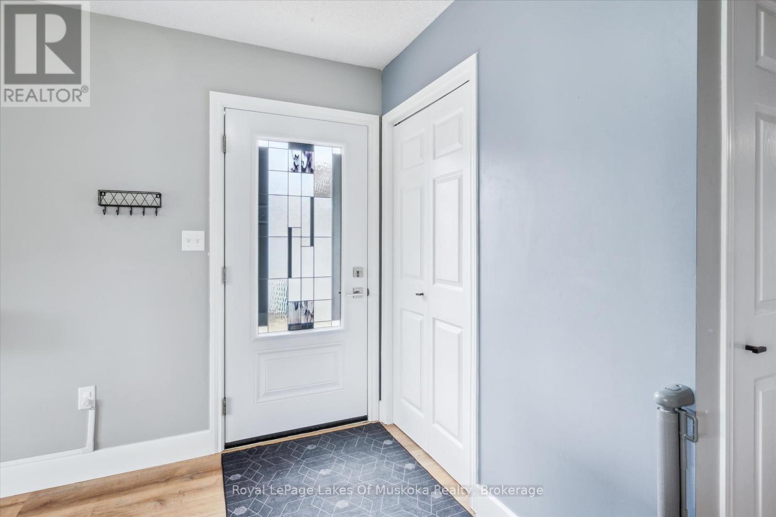 93 Balls Drive, Bracebridge, Ontario  P1L 1Z1 - Photo 5 - X12231589