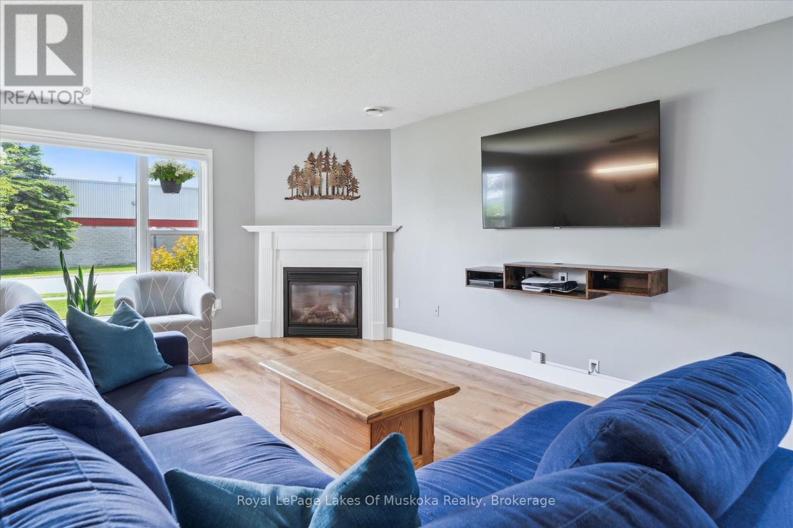 93 Balls Drive, Bracebridge, Ontario  P1L 1Z1 - Photo 6 - X12231589