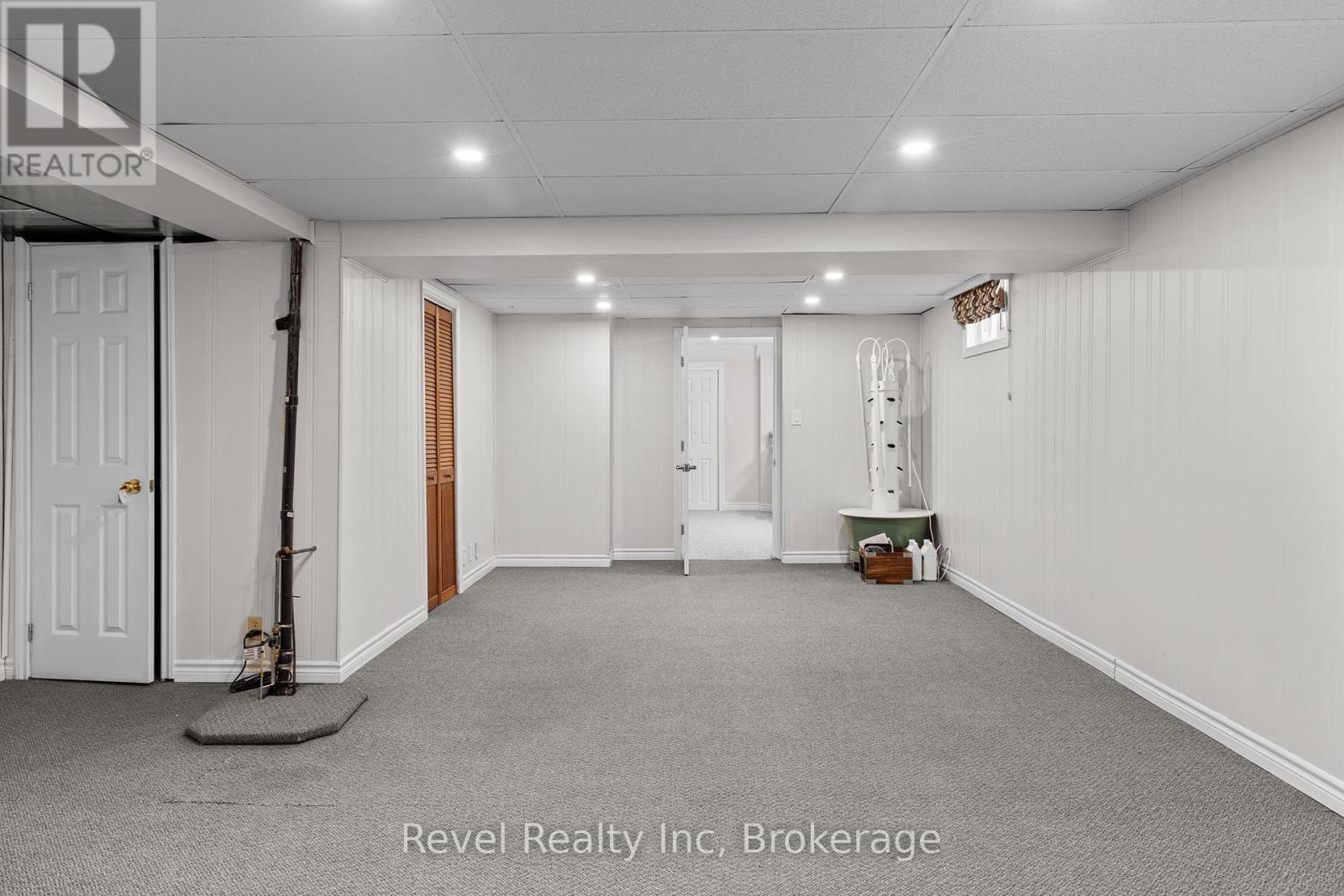 21 John Street, Springwater, Ontario  L0L 1P0 - Photo 32 - S12231893