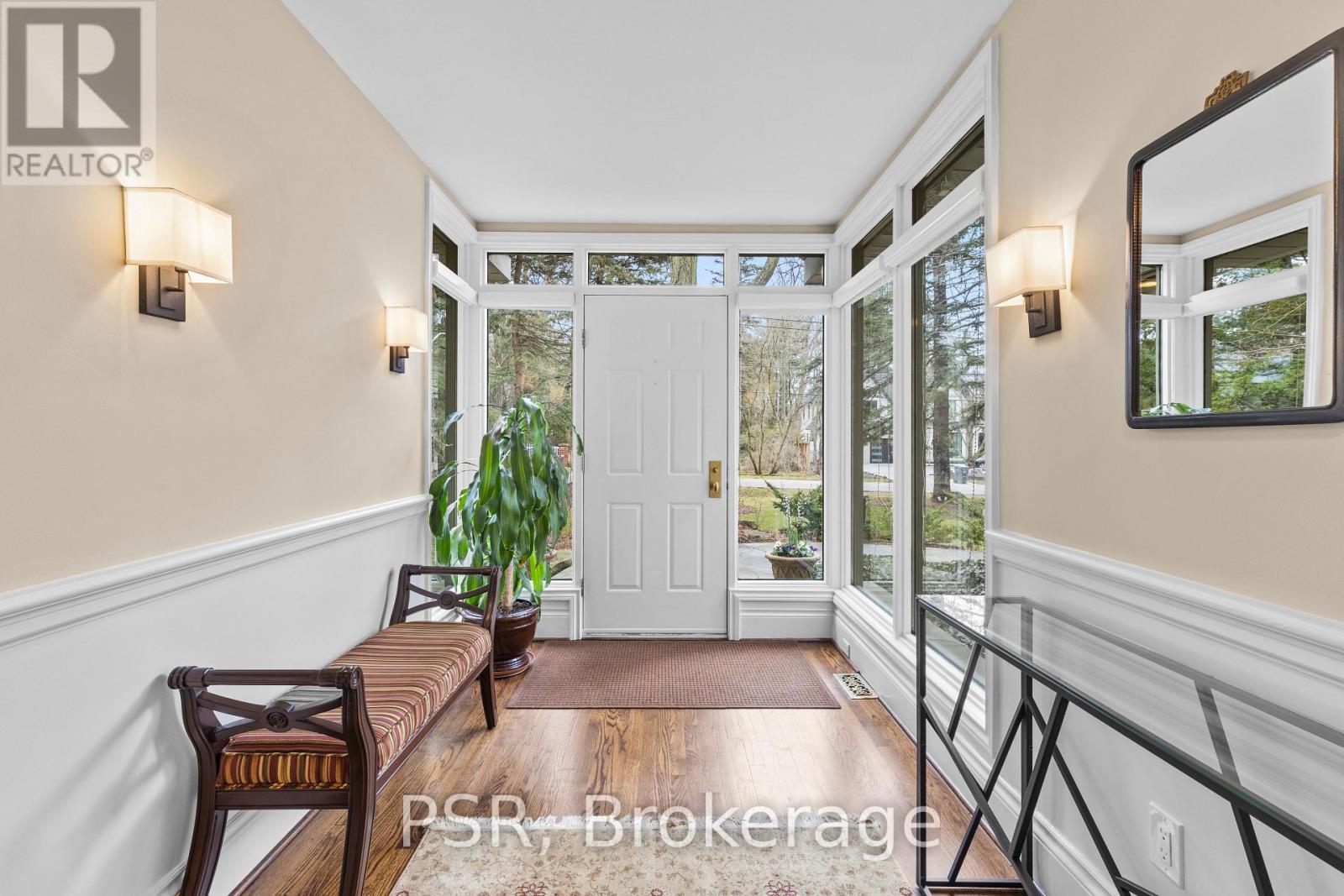 289 Indian Valley Trail, Mississauga, Ontario  L5G 2K9 - Photo 3 - W12231828