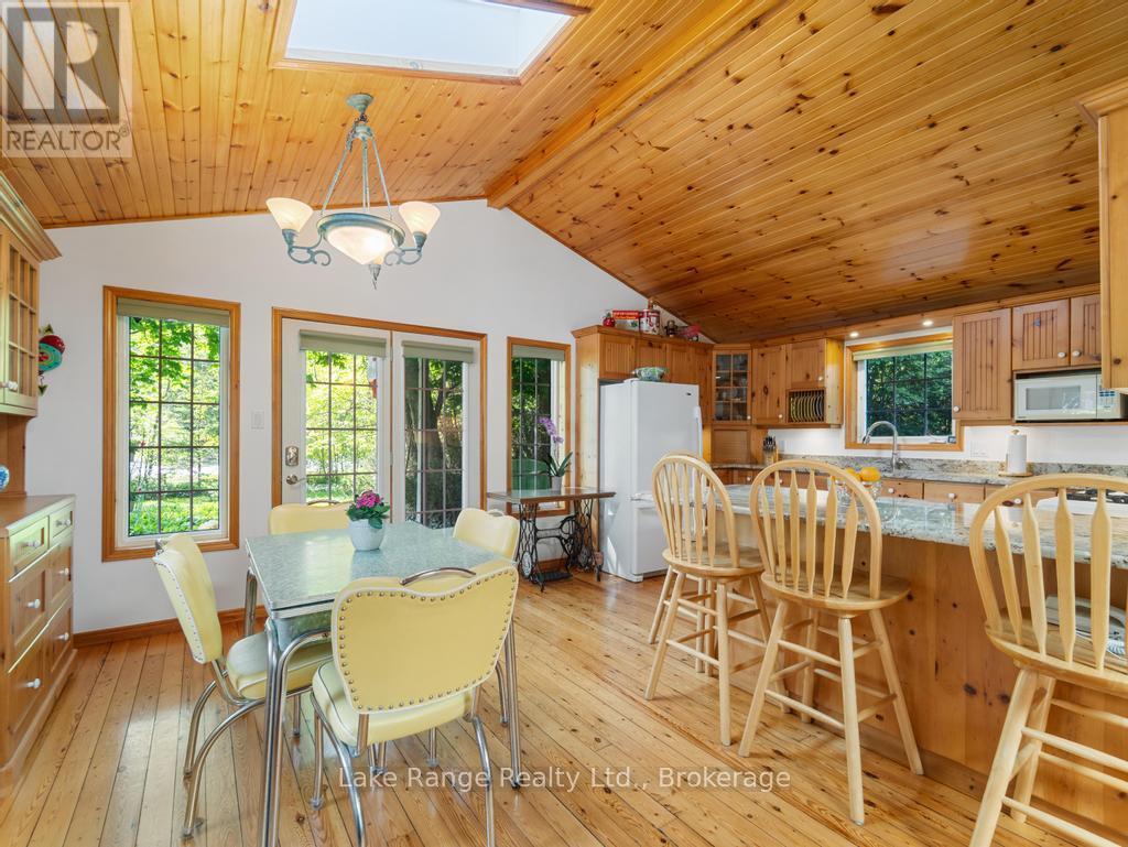 269 Huron Road, Huron-Kinloss, Ontario  N2Z 2X3 - Photo 7 - X12231685