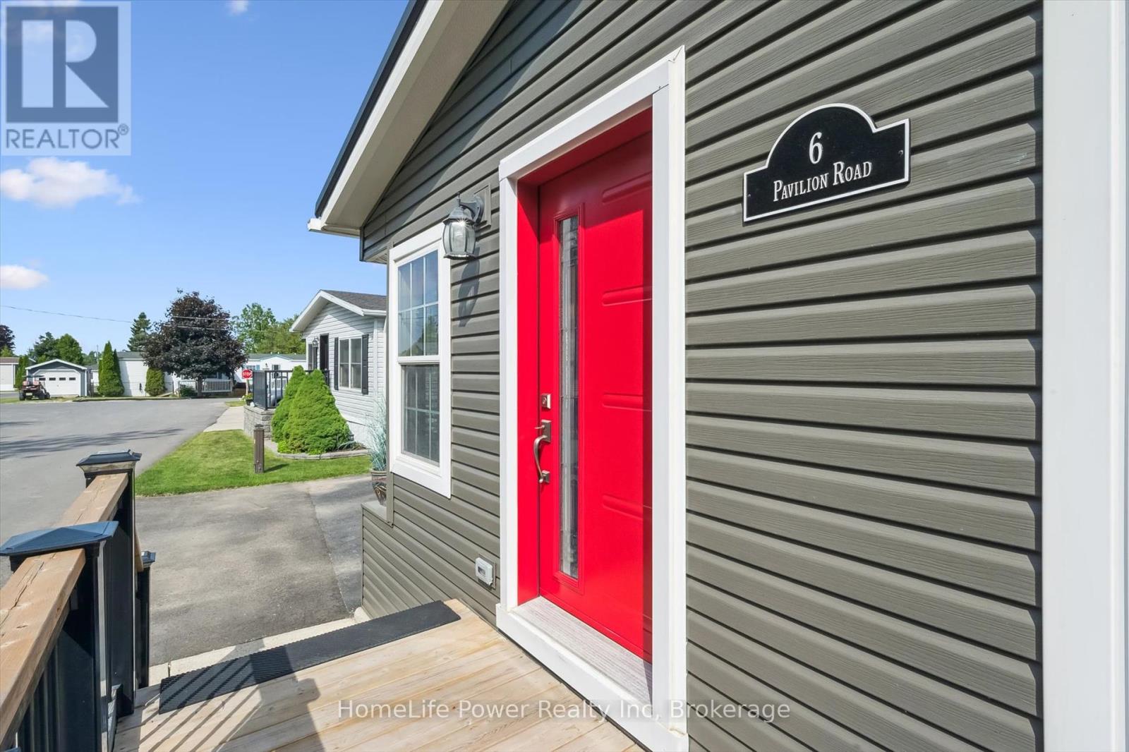 6 Pavilion Road, Puslinch, Ontario  N0B 2J0 - Photo 12 - X12231774