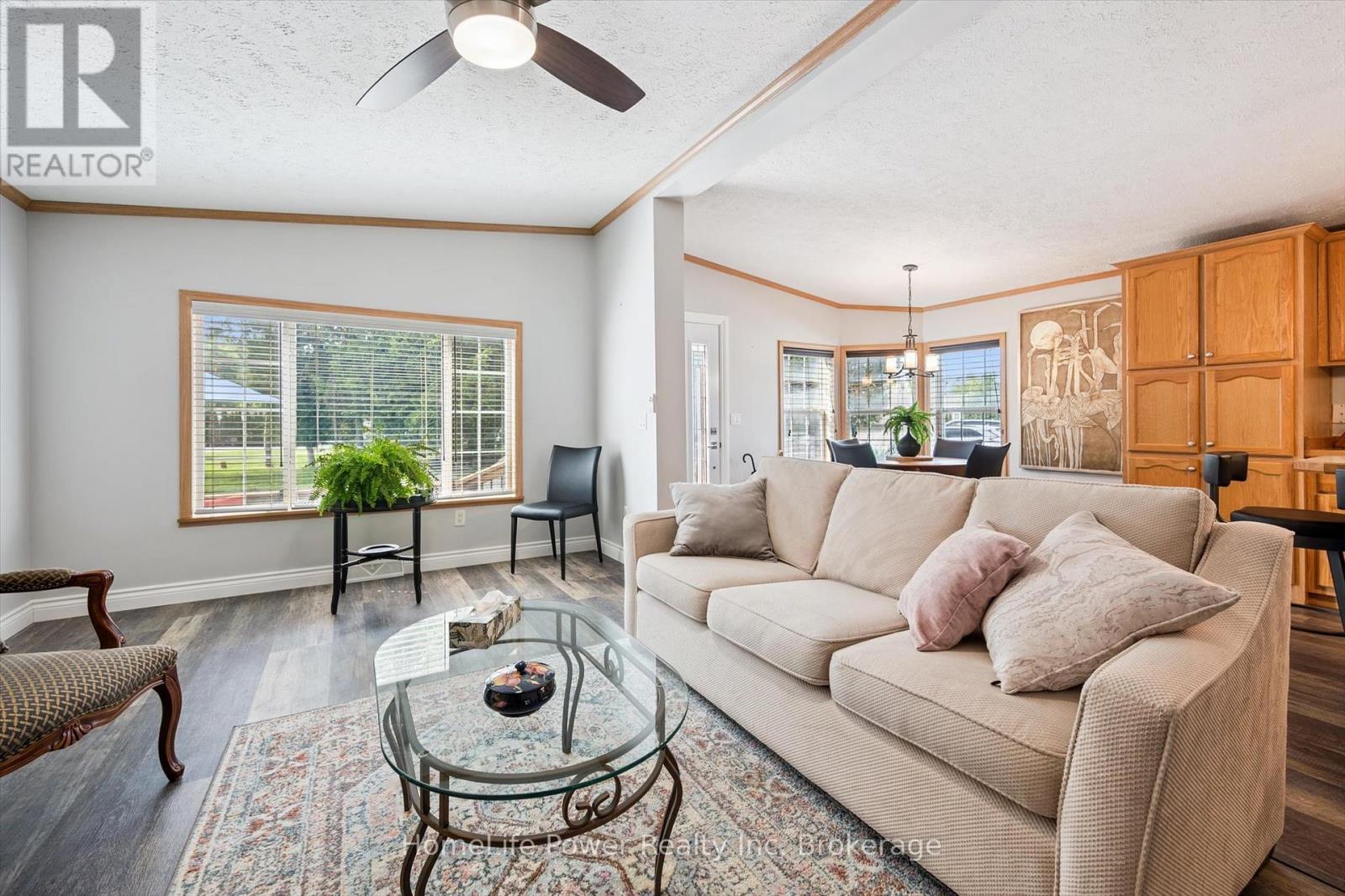 6 Pavilion Road, Puslinch, Ontario  N0B 2J0 - Photo 17 - X12231774