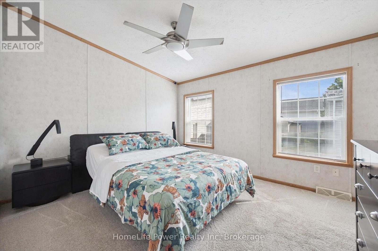 6 Pavilion Road, Puslinch, Ontario  N0B 2J0 - Photo 27 - X12231774