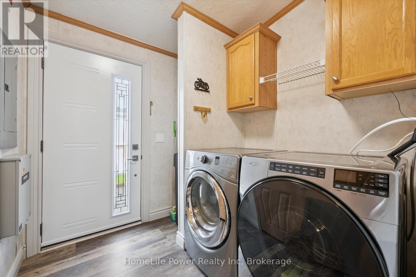 6 Pavilion Road, Puslinch, Ontario  N0B 2J0 - Photo 34 - X12231774