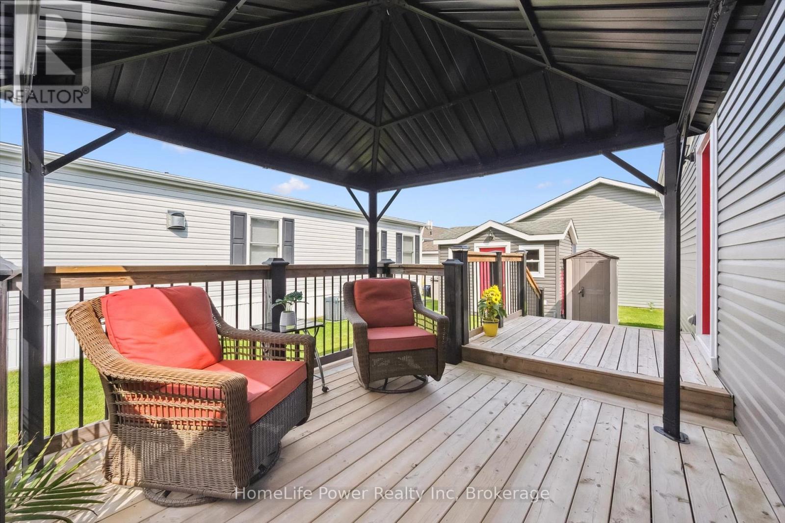 6 Pavilion Road, Puslinch, Ontario  N0B 2J0 - Photo 37 - X12231774
