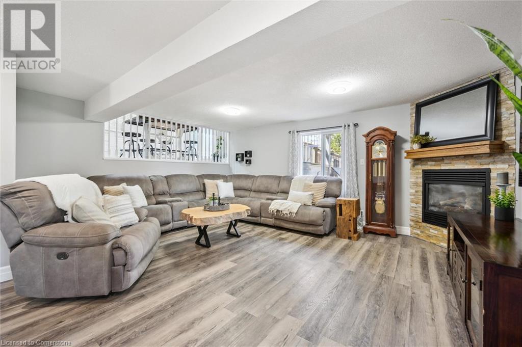 51 Costain Court, Kitchener, Ontario  N2N 3A5 - Photo 23 - 40743088