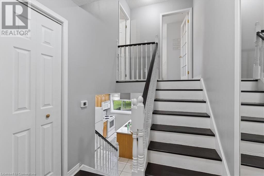 211 Veronica Drive Unit# 26, Kitchener, Ontario  N2A 2R8 - Photo 9 - 40740591