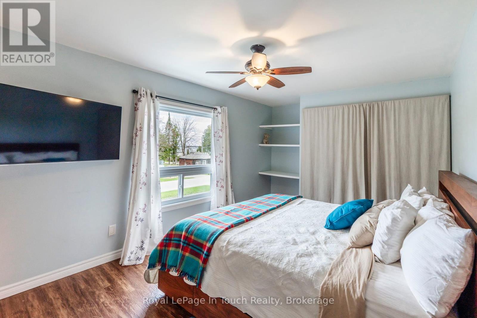 83 King Road, Tay, Ontario  L0K 2C0 - Photo 12 - S12231929