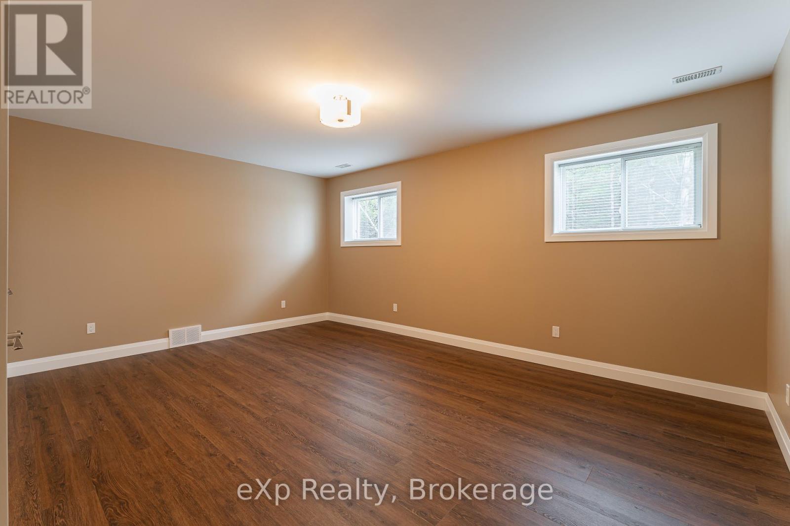 615641 Hamilton Lane, West Grey, Ontario  N0C 1H0 - Photo 22 - X12231962