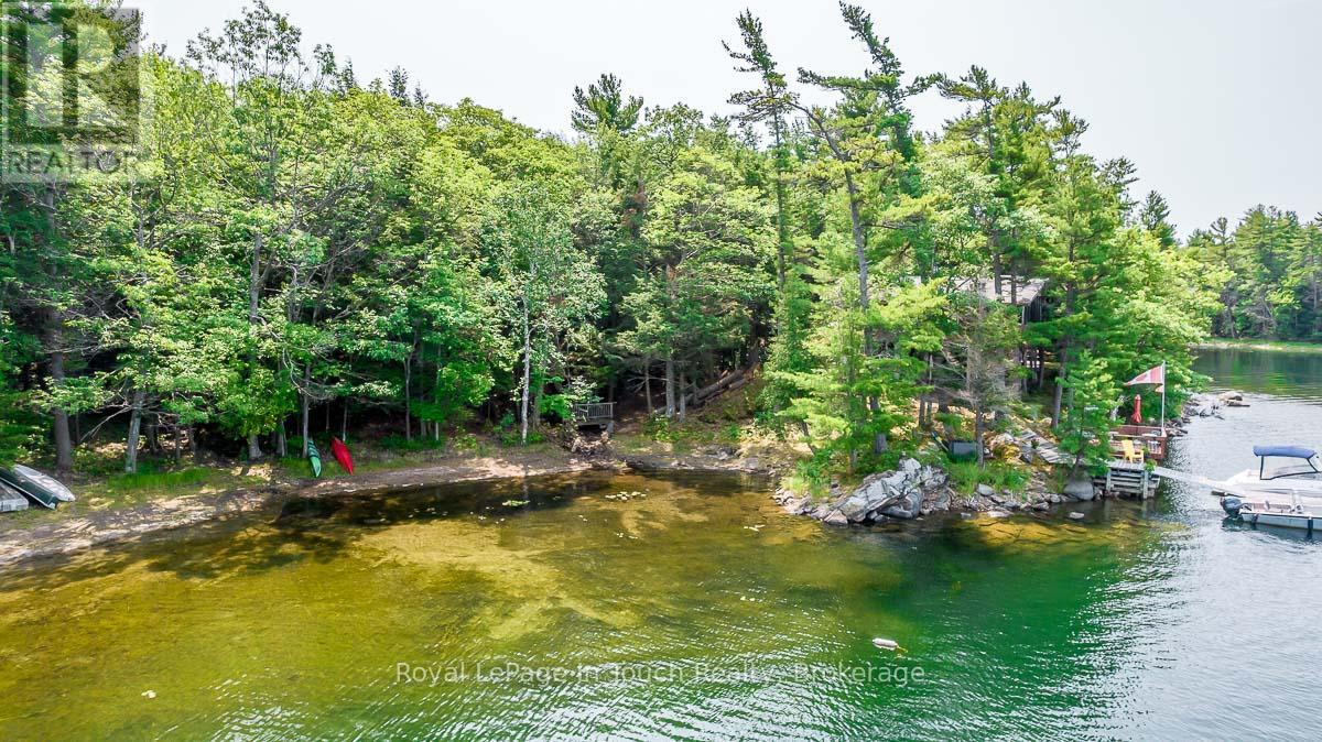B207-7 Wahsoune Island, The Archipelago, Ontario  P2A 1T4 - Photo 37 - X12231994