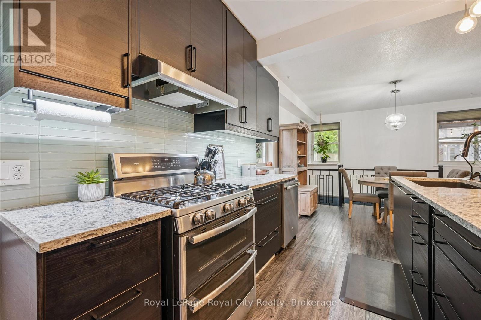 37 Brock Street, Kitchener, Ontario  N2M 1X2 - Photo 18 - X12232015