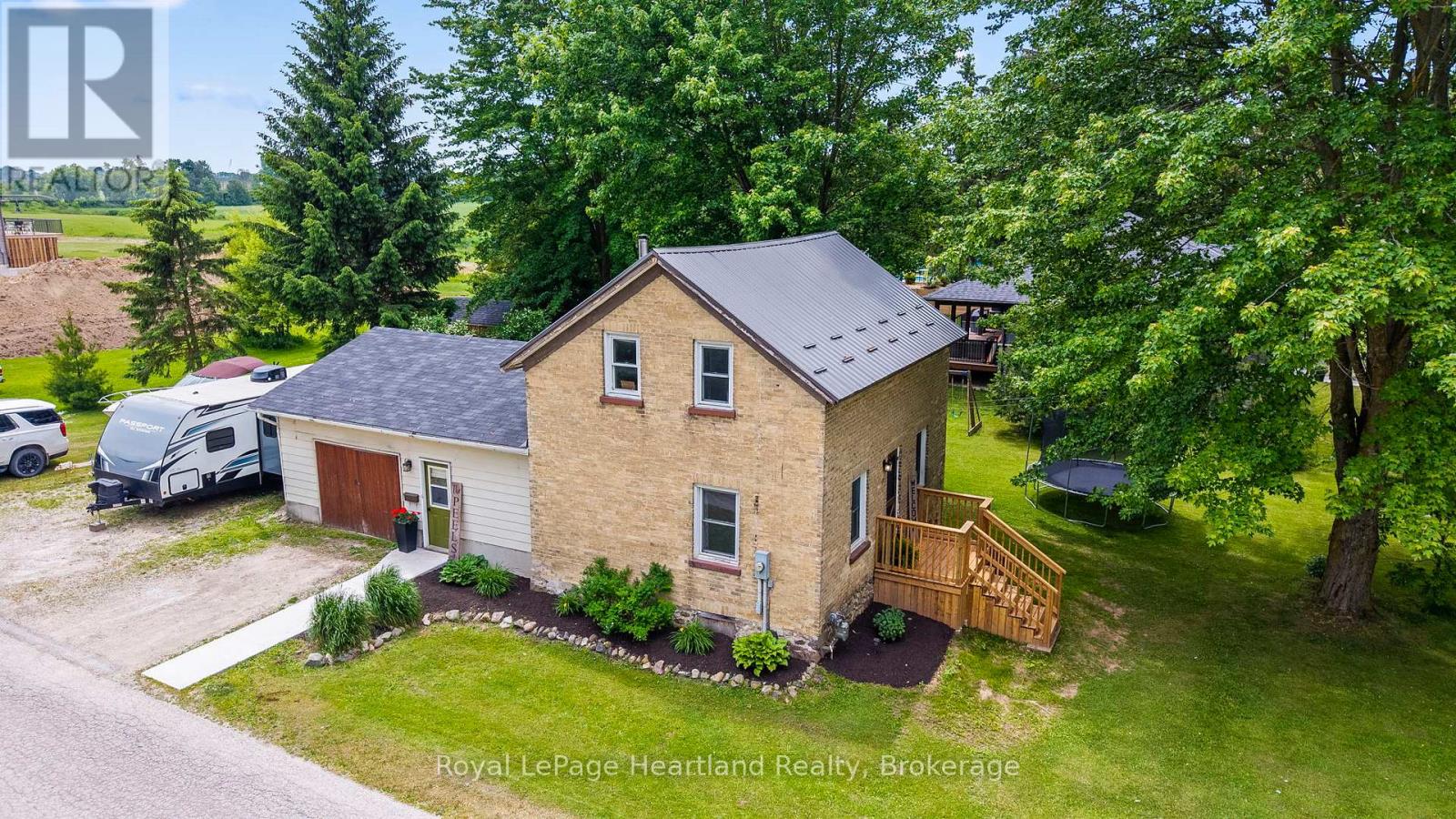 33 ALLAN STREET, Minto, Ontario