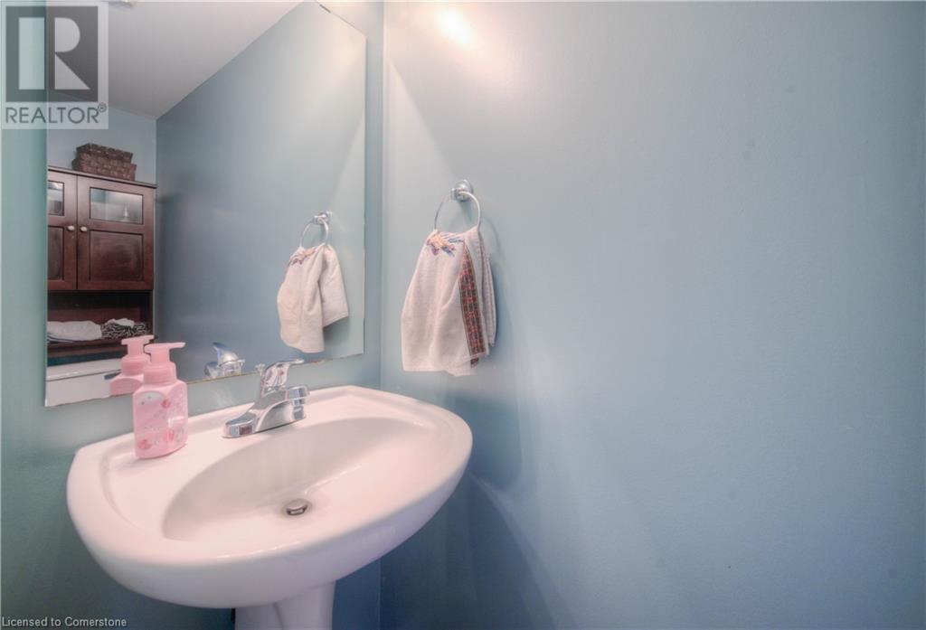 169 Bismark Drive Unit# 29, Cambridge, Ontario  N1S 5C1 - Photo 5 - 40741811