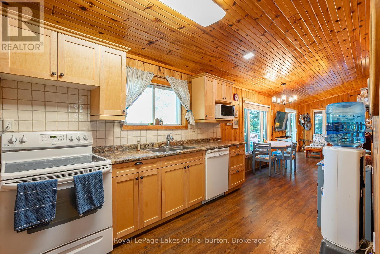 1358 Kushog Lake Road, Algonquin Highlands, Ontario  K0M 1S0 - Photo 13 - X12232114