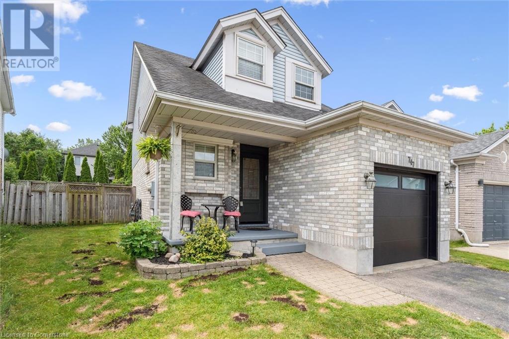 747 Fairway Court, Kitchener, Ontario  N2A 4B4 - Photo 2 - 40742076