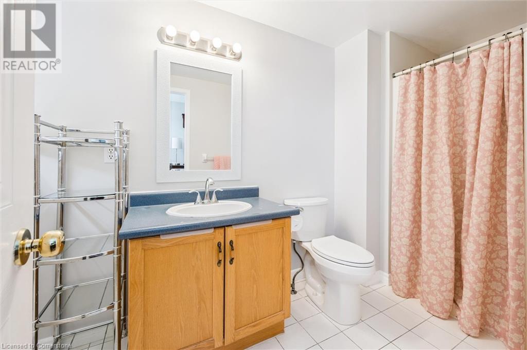 747 Fairway Court, Kitchener, Ontario  N2A 4B4 - Photo 21 - 40742076