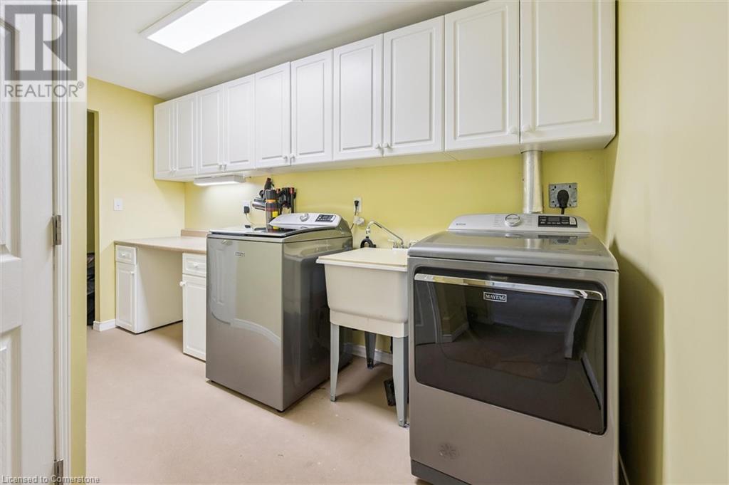 747 Fairway Court, Kitchener, Ontario  N2A 4B4 - Photo 32 - 40742076