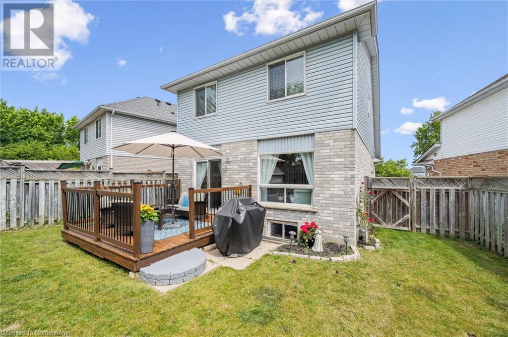 747 Fairway Court, Kitchener, Ontario  N2A 4B4 - Photo 35 - 40742076