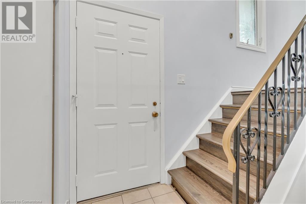 445 Drummerhill Crescent, Waterloo, Ontario  N2T 1G3 - Photo 6 - 40743090