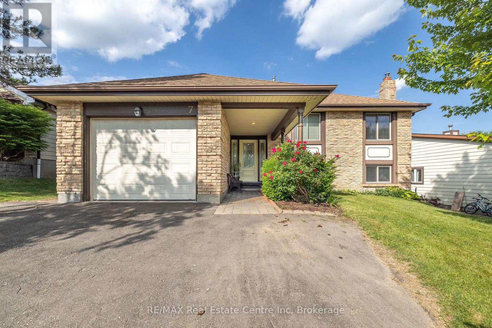 7 WESTHILL ROAD, Guelph, Ontario