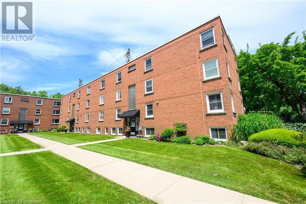 1351 Lakeshore Road Unit# 16, Burlington, Ontario  L7S 1B1 - Photo 12 - 40742986