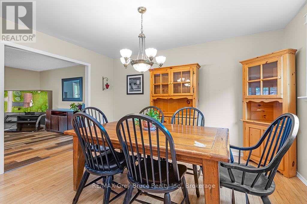 79 Farrar Street, Meaford, Ontario  N4L 1E6 - Photo 13 - X12232652