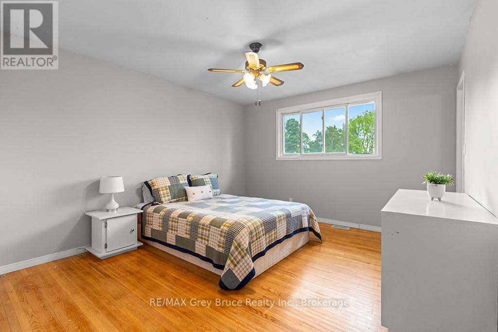 79 Farrar Street, Meaford, Ontario  N4L 1E6 - Photo 23 - X12232652