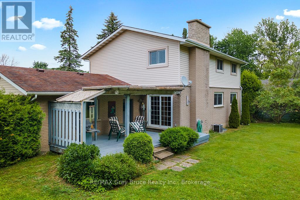 79 Farrar Street, Meaford, Ontario  N4L 1E6 - Photo 3 - X12232652