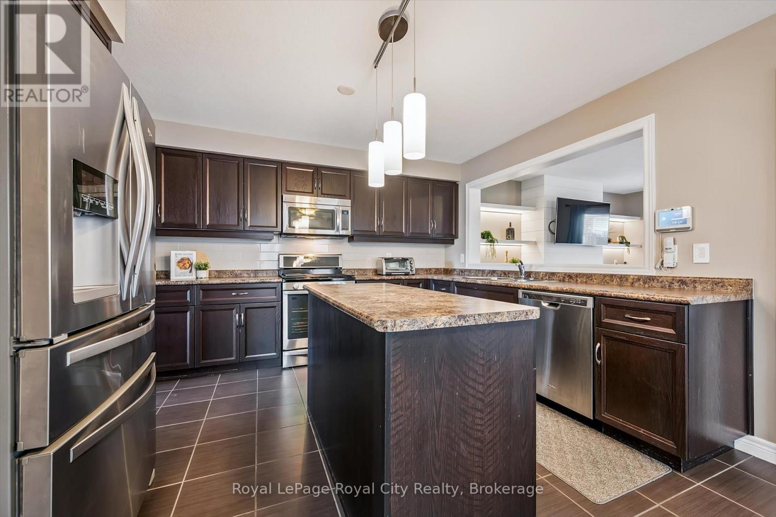 31 Oakes Crescent, Guelph, Ontario  N1E 0J6 - Photo 16 - X12232690