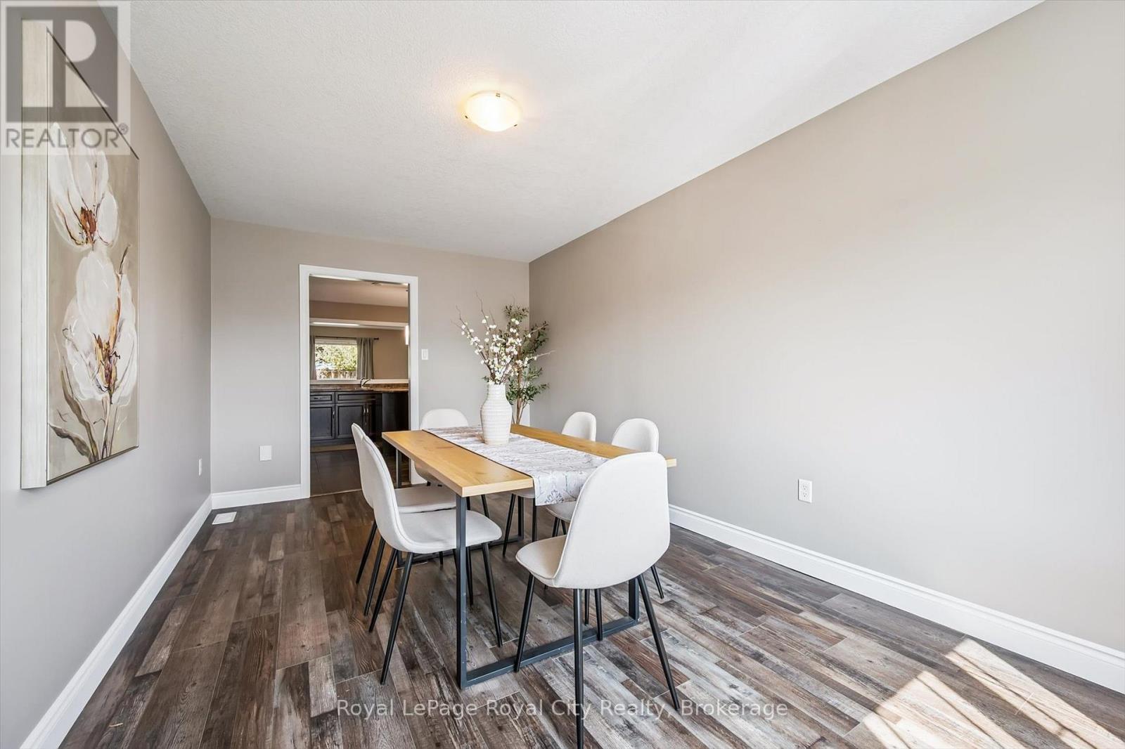 31 Oakes Crescent, Guelph, Ontario  N1E 0J6 - Photo 25 - X12232690