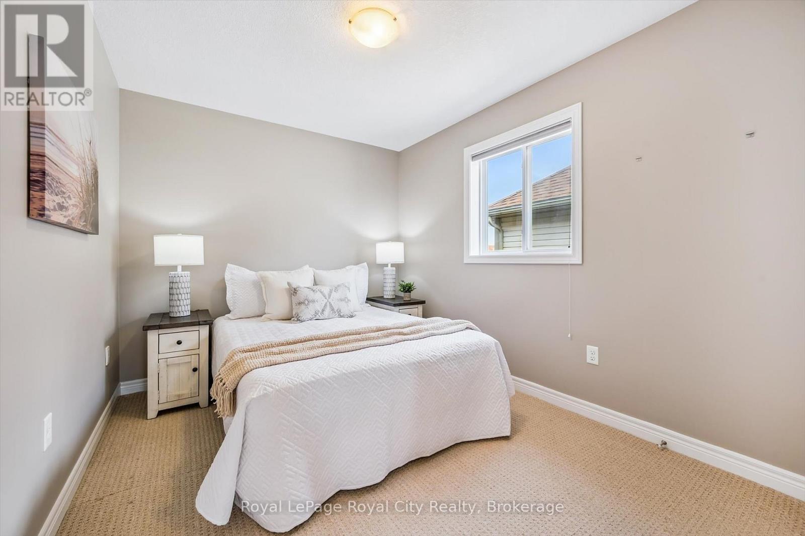 31 Oakes Crescent, Guelph, Ontario  N1E 0J6 - Photo 32 - X12232690