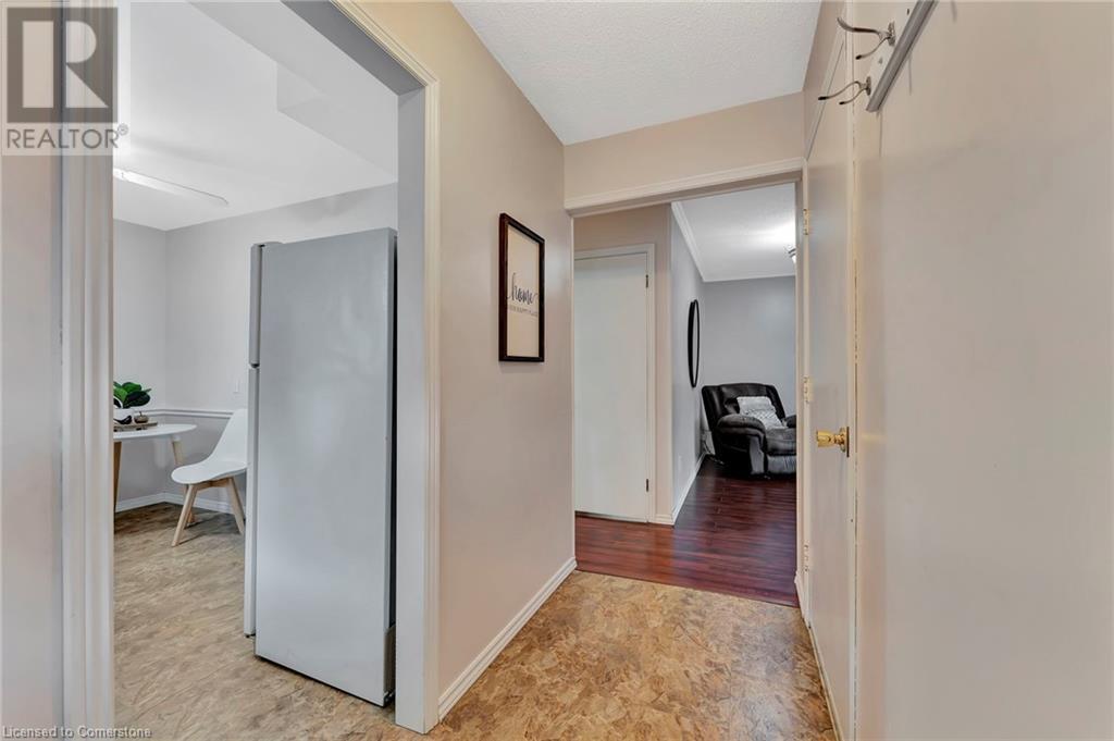 5 Marcon Court, Kitchener, Ontario  N2E 3G2 - Photo 6 - 40742524