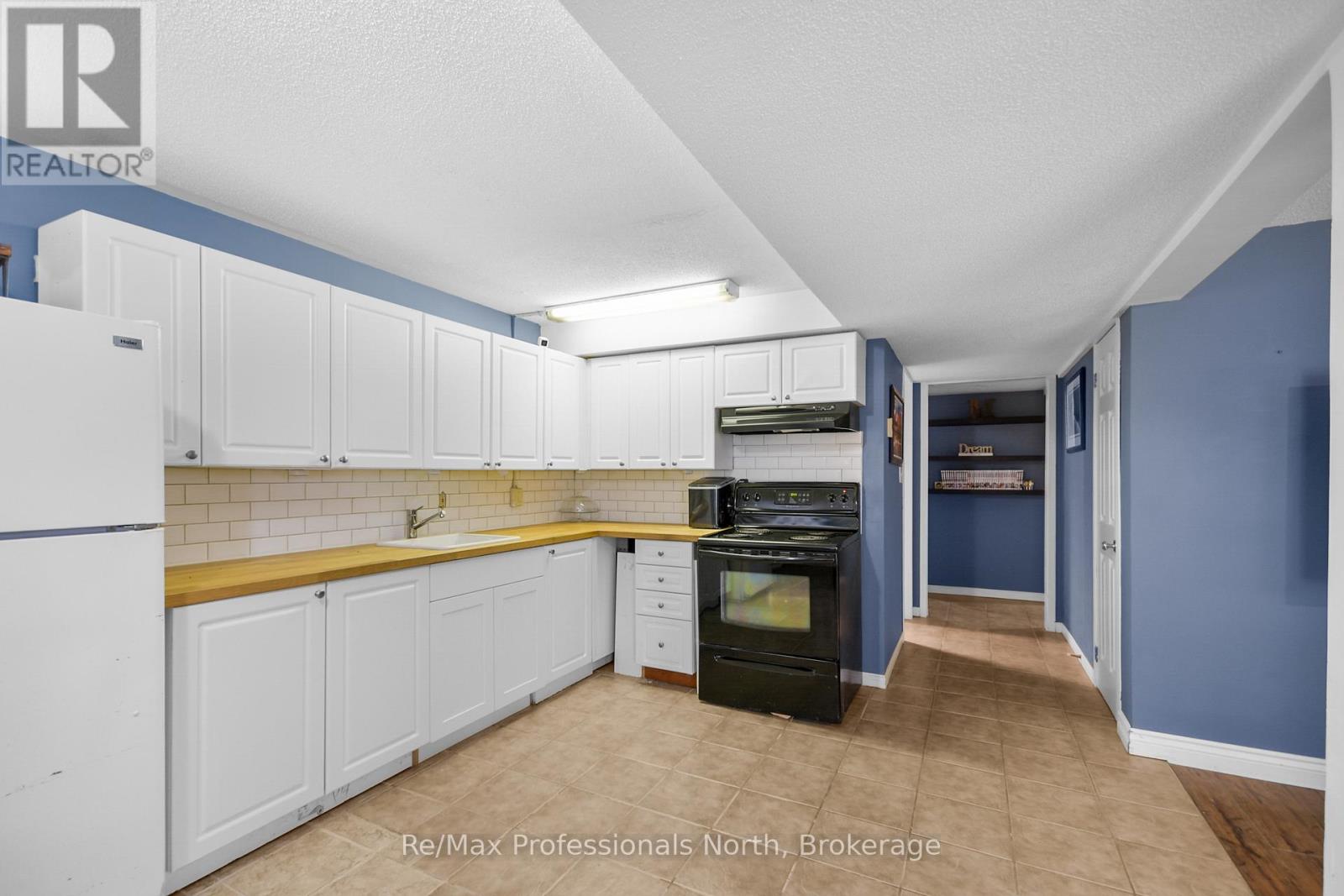 180 Fernwood Drive, Gravenhurst, Ontario  P1P 1P4 - Photo 16 - X12232725