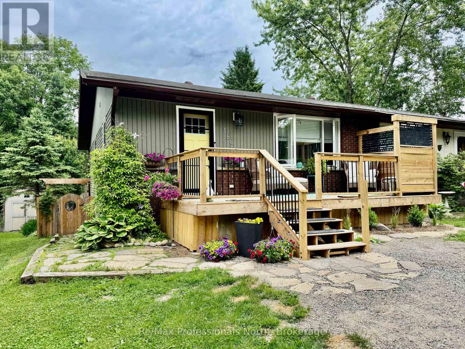 180 Fernwood Drive, Gravenhurst, Ontario  P1P 1P4 - Photo 30 - X12232725