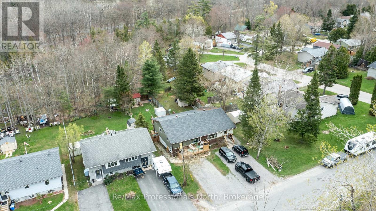 180 Fernwood Drive, Gravenhurst, Ontario  P1P 1P4 - Photo 32 - X12232725