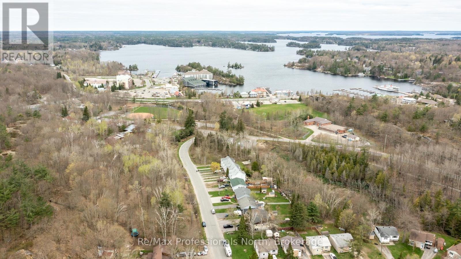 180 Fernwood Drive, Gravenhurst, Ontario  P1P 1P4 - Photo 38 - X12232725