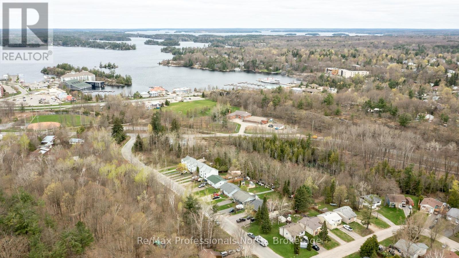 180 Fernwood Drive, Gravenhurst, Ontario  P1P 1P4 - Photo 39 - X12232725