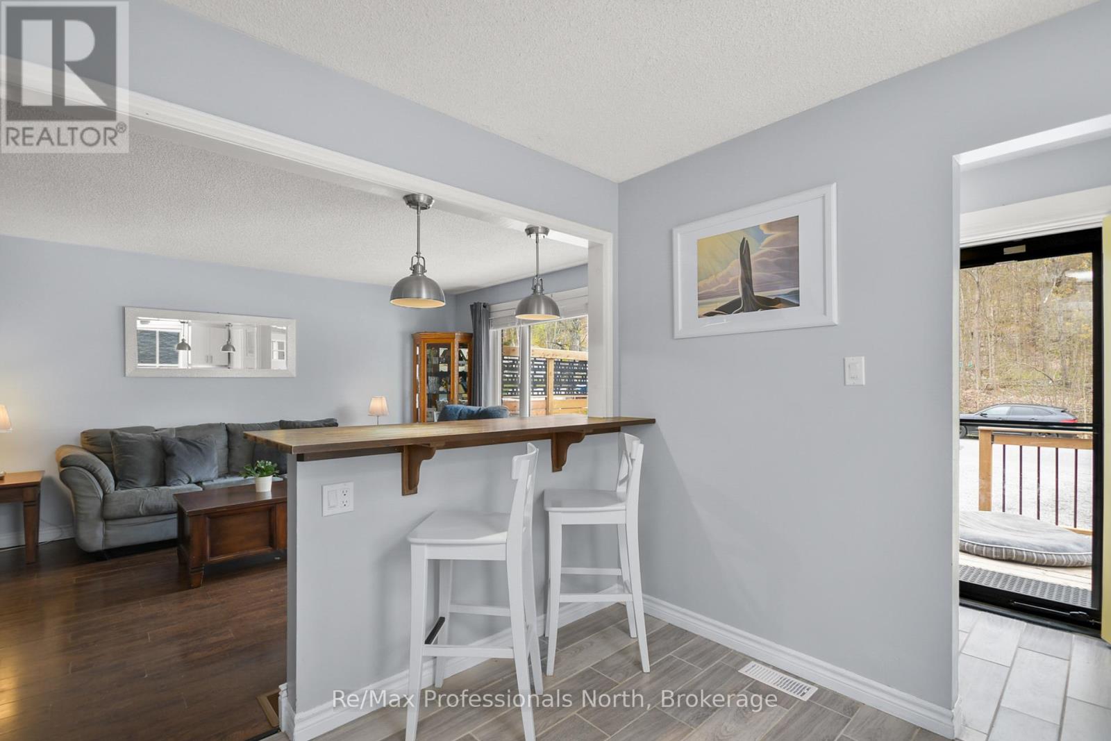 180 Fernwood Drive, Gravenhurst, Ontario  P1P 1P4 - Photo 6 - X12232725