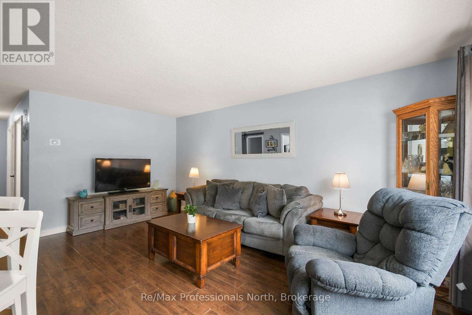 180 Fernwood Drive, Gravenhurst, Ontario  P1P 1P4 - Photo 7 - X12232725