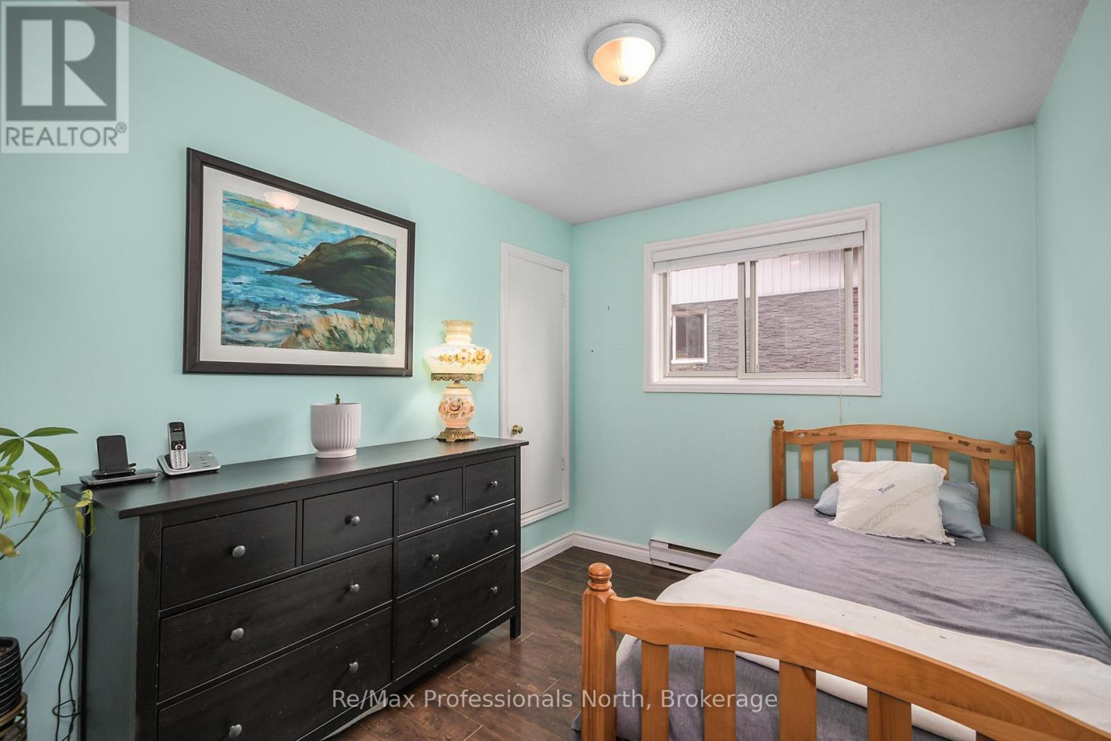 180 Fernwood Drive, Gravenhurst, Ontario  P1P 1P4 - Photo 9 - X12232725