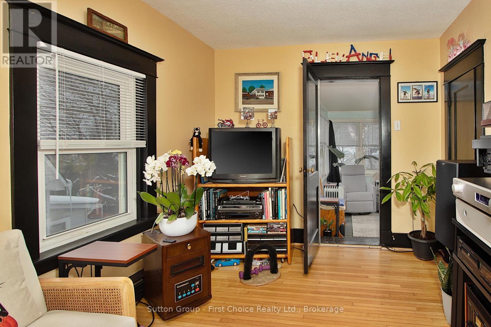 74 Cobourg Street, Stratford, Ontario  N5A 3E6 - Photo 29 - X12232877