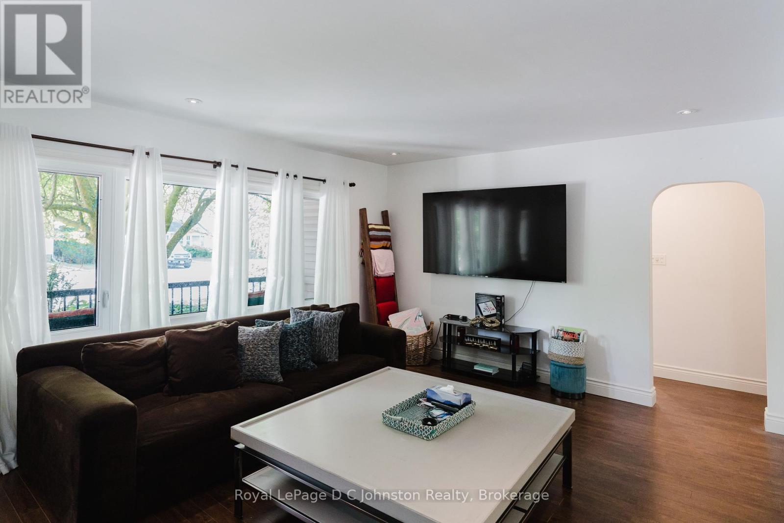 623 Louis Street E, Saugeen Shores, Ontario  N0H 2C4 - Photo 10 - X12232881