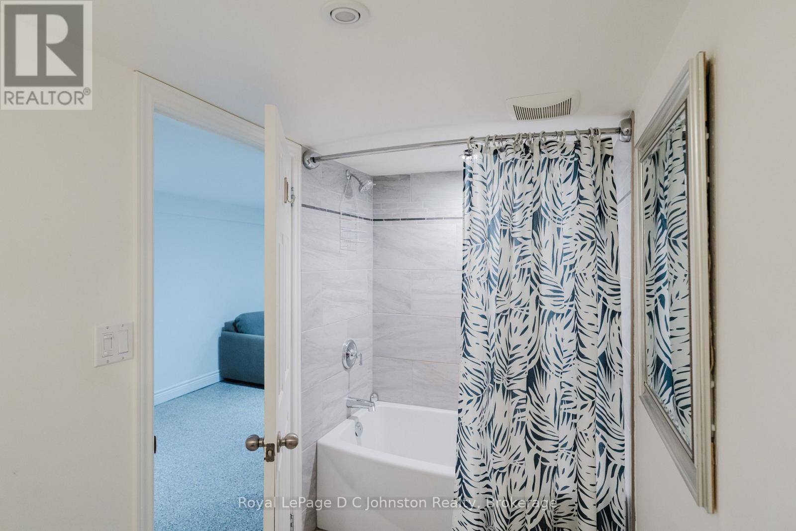 623 Louis Street E, Saugeen Shores, Ontario  N0H 2C4 - Photo 31 - X12232881