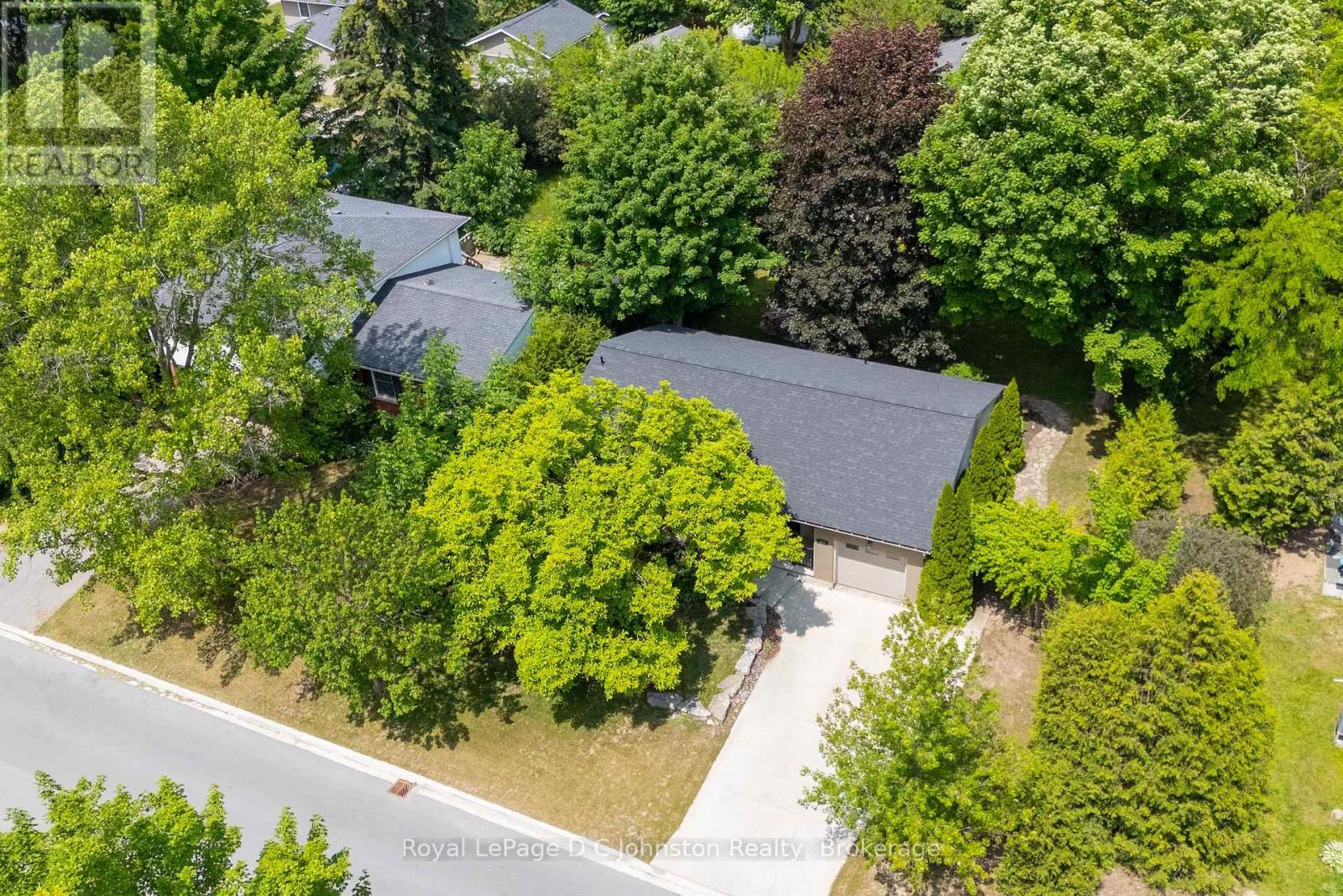 623 Louis Street E, Saugeen Shores, Ontario  N0H 2C4 - Photo 4 - X12232881